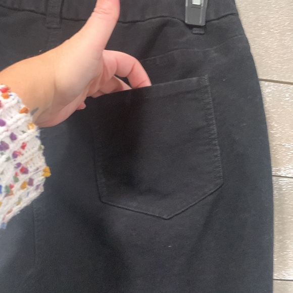 Boden black baby flare brushed velour pant size 8 - Picture 4 of 6